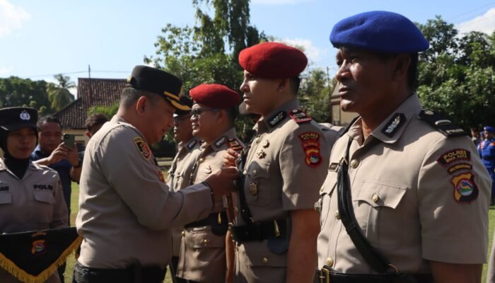 Sertijab Kasat Reskrim, Kasat Polairud, dan Kabag Ren Polres Bima Kota: Kapolres AKBP Yudha Pranata S.I.K., S.H. Tekankan Jabatan Adalah Amanah