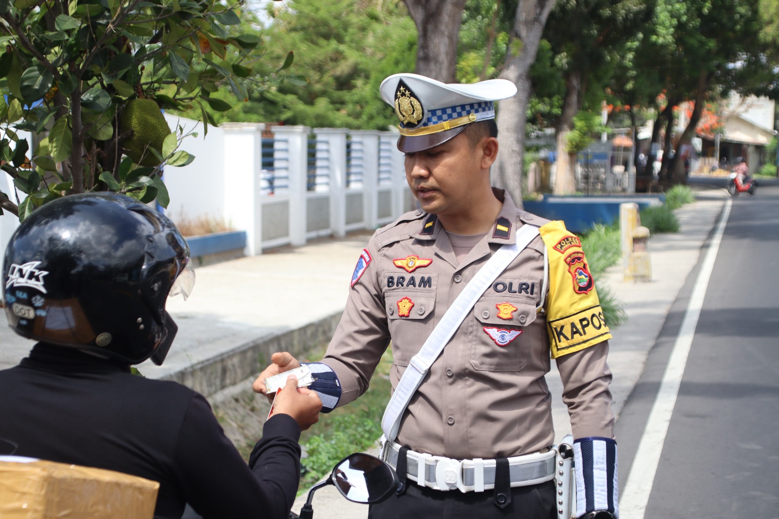 Operasi Zebra Rinjani di Lombok Barat, Edukatif dan Kondusif