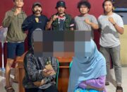 Wujud Polri Peduli, Bhabinkamtibmas Desa Nipa Gotong Royong Bersihkan Saluran Irigasi Bersama Warga