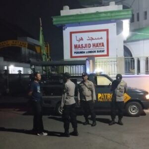 Patroli Malam Polsek Gerung, Amankan Titik Vital di Lombok Barat