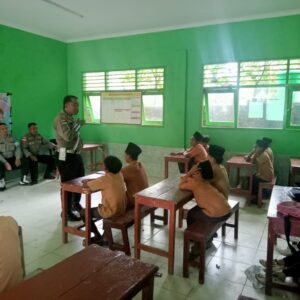 Polsek Sekotong Edukasi Bahaya NAPZA dan Bullying untuk Generasi Muda