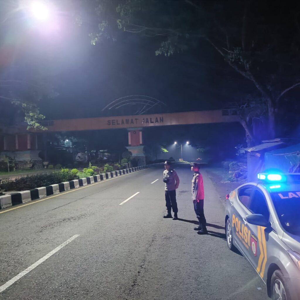 Hadir di Tengah Masyarakat: Patroli Rutin Polsek Labuapi Ciptakan Rasa Aman