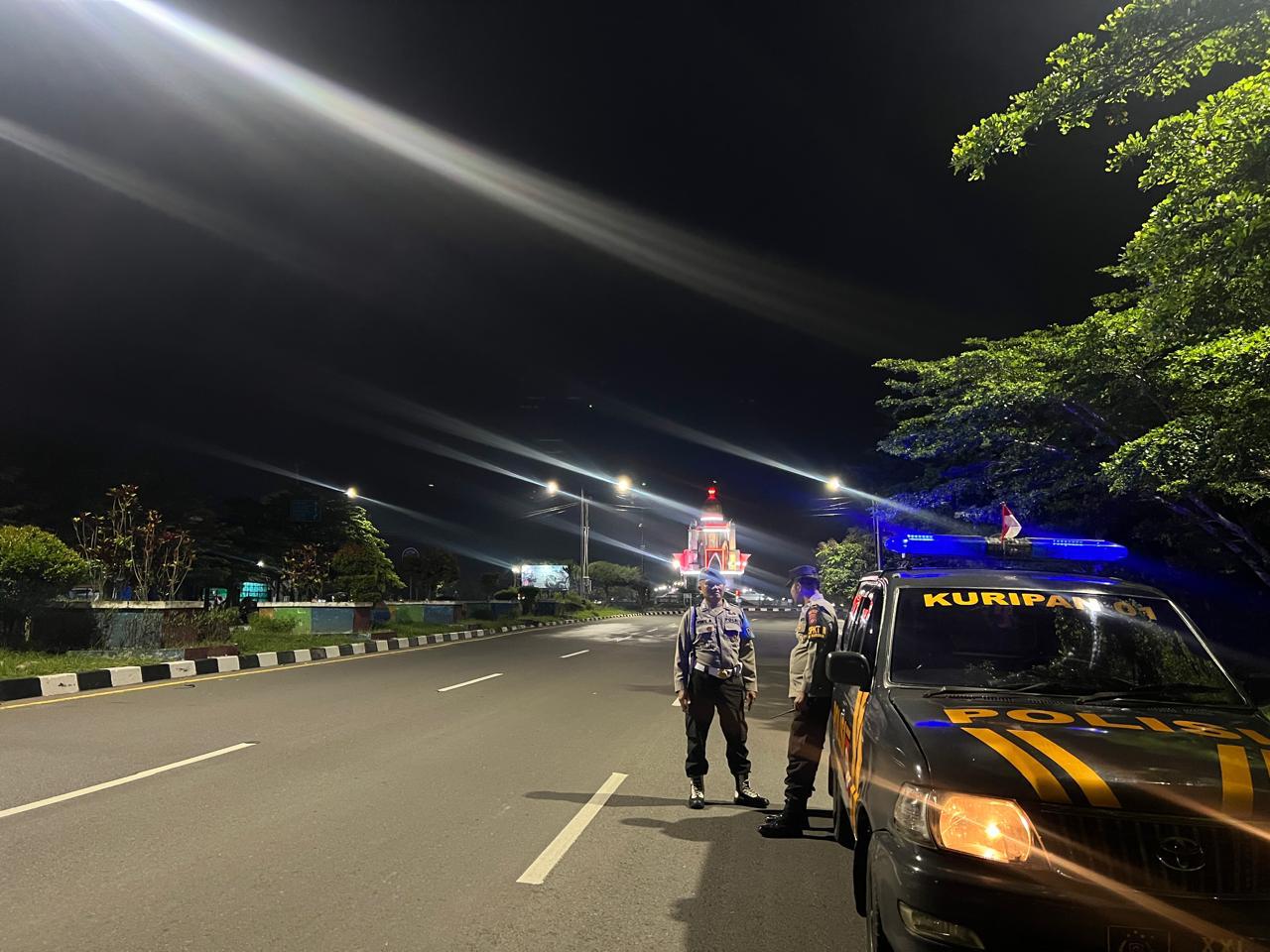 KRYD Polsek Kuripan Jamin Keamanan Warga di Malam Hari