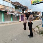 Personel Polres Sumbawa Barat Gelar Strong Point Saat Ngabuburit/Jelang Buka Puasa