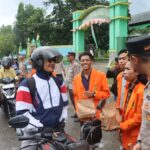 Kapolres Bima Kota Bersama Mahasiswa UMBO dan Bhayangkari Bagikan Takjil Kepada Masyarakat