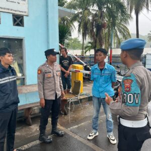 Patroli Intensif Polsek Kawasan Pelabuhan Lembar, Antisipasi Kejahatan di Kawasan Pelabuhan Lembar
