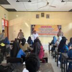 Polres Lombok Barat Edukasi Siswa SMK Kuripan Soal Narkoba dan Pernikahan Dini