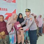 Jelang Hari Bhayangkara ke-79, Polres Loteng Salurkan Bantuan Sembako untuk Warga.