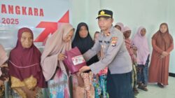 Jelang Hari Bhayangkara ke-79, Polres Loteng Salurkan Bantuan Sembako untuk Warga.