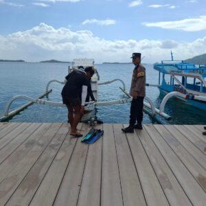 Patroli Rutin Polsek Sekotong Jaga Keamanan Wisatawan di Lombok Barat