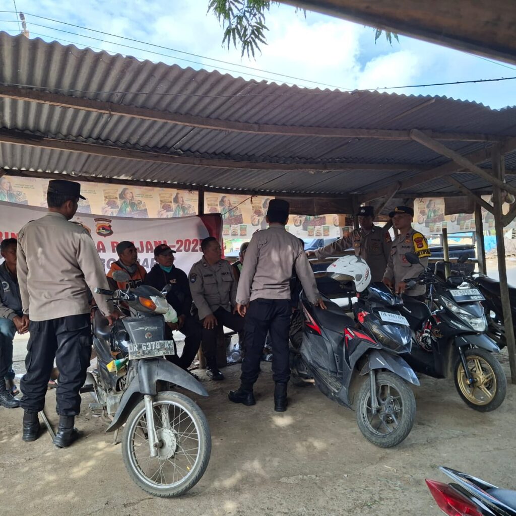 Polres Lombok Barat Gelar Penyuluhan Kamtibmas di Pasar Gerung