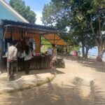 Polsek Taliwang Giatkan Patroli di Objek Wisata Pasir Putih Telaga Bertong