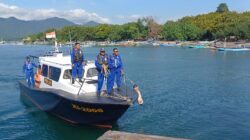 Personel Polda Bali Dikerahkan Cari Korban Kapal Tenggelam di Selat Bali