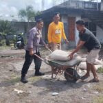 Bhabinkamtibmas Desa Ta’a Bersama Warga Gotong Royong Bangun Masjid