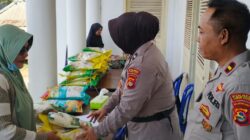 Polres Lombok Barat dan BULOG Gelar Gerakan Pangan Murah di Telagawaru
