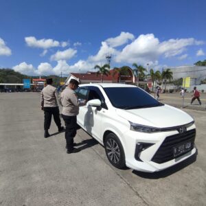 Polsek Lembar Perketat Pemeriksaan di Pelabuhan, Antisipasi Barang Ilegal dari Bali