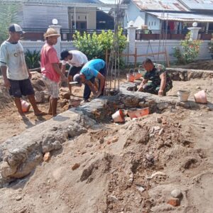 Semangat Gotong Royong di Tanjung, Babinsa Dampingi Warga Bangun Masjid