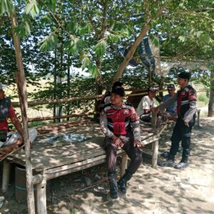 Polres Lombok Barat Sosialisasikan Layanan KEMOS 110 di Desa Taman Ayu Gerung