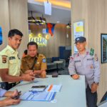 Binmas Polres Dompu Beri Arahan Satpam Bank Mandiri, Tekankan Pelayanan Humanis
