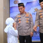 Wujud Peduli Sesama, Humas Polri Berikan Tali Asih Kepada 100 Anak Yatim pada Khatanan HUT Ke-74
