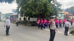 PENGAMANAN LOMBA GERAK JALAN TEPAT WAKTU DALAM RANGKA HARLAH KABUPATEN SUMBAWA BARAT KE-22