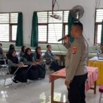 Polsek Sumbawa Sosialisasikan SMA Kemala Taruna Bhayangkara di SMPN 5