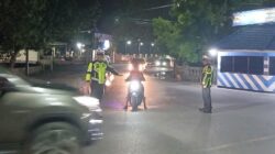 Kapolres Sumbawa Barat Pimpin Apel Gelar Pasukan Operasi Lilin Rinjani 2025