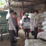 Bhabinkamtibmas Ajak Petani Jagung Jual ke Bulog, Harga Aman Terjamin