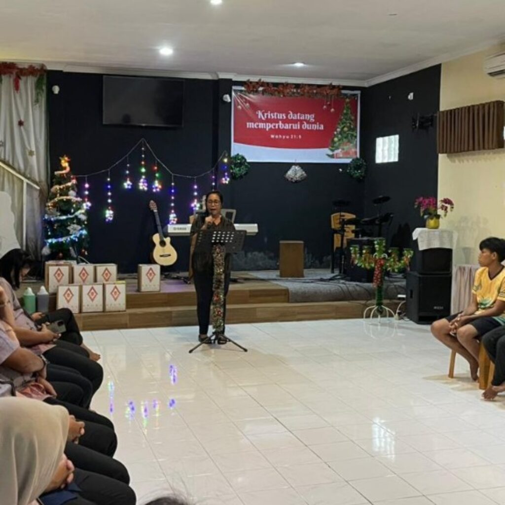 Menebar Kasih Natal, Aruna Senggigi Hadirkan Harapan di Panti Asuhan