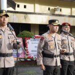 Pedang Pora dan Tarian Mbongi Monca Warnai Penyambutan Kapolres Bima AKBP M.Anton Bhayangkara Gaisar S.I.K.M.H