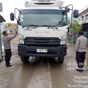 Polsubsektor KP3 Laut Sape Laksanakan Pengamanan Keberangkatan KMP Cakalang Tujuan Labuan Bajo